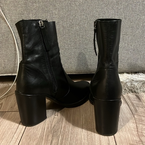 Intervalle heeled booties worn a few times in excellent condition! - Picture 4 of 4